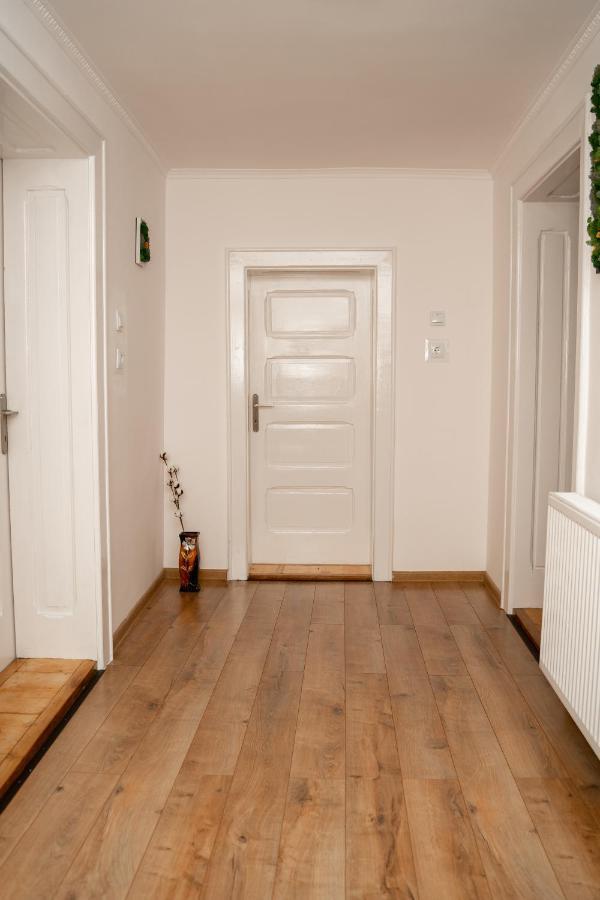 Apartament Panoramic La Casa In Comuna Răşinari Екстериор снимка